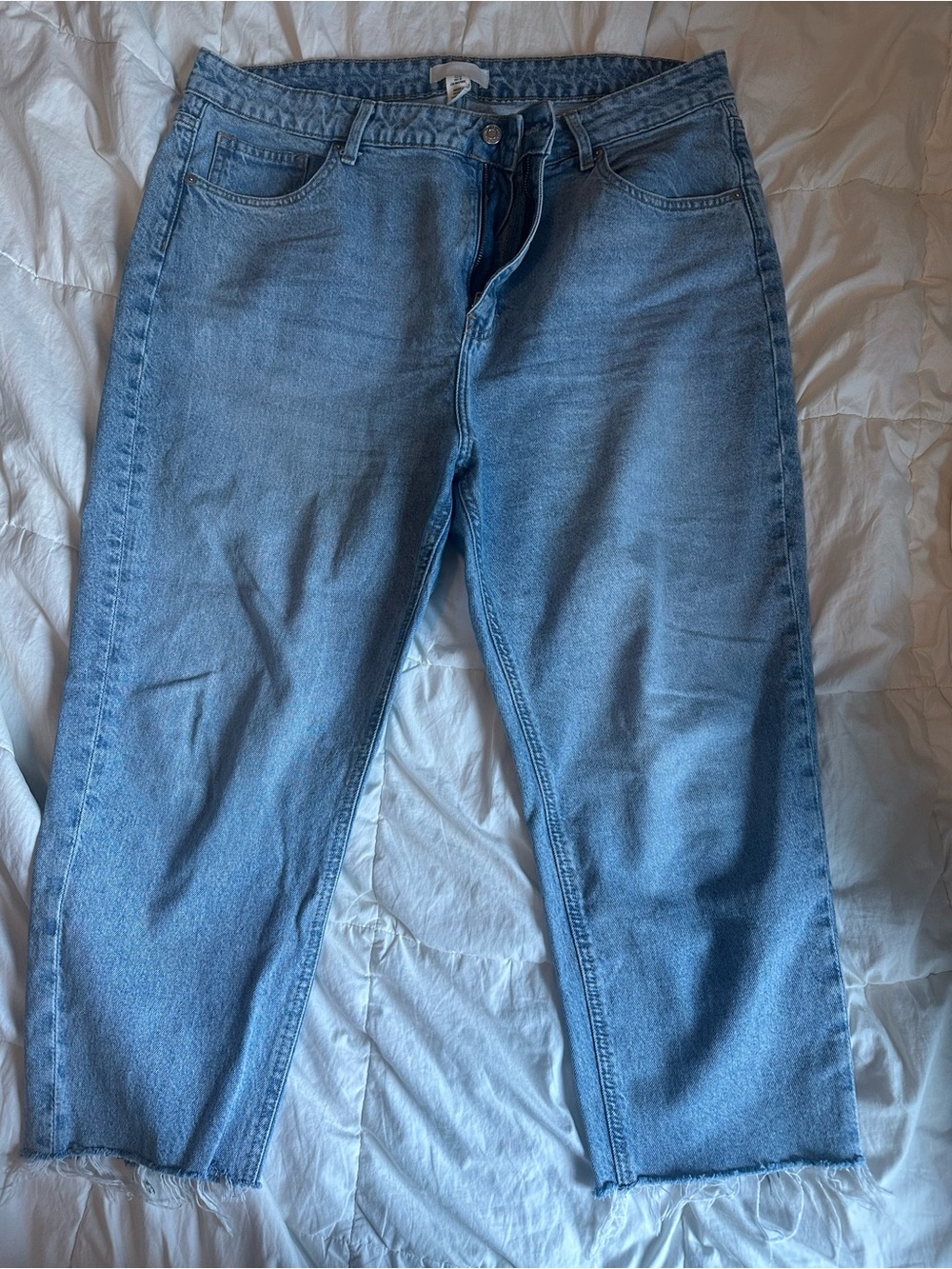 H&M Light Blue Cropped Straight Jeans